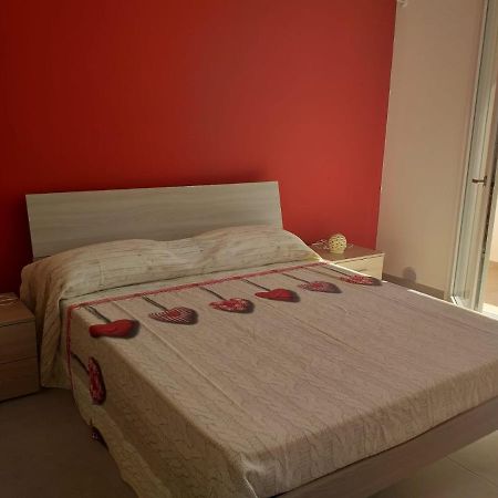 La Bussola Hotel Порто Чезарео Екстериор снимка